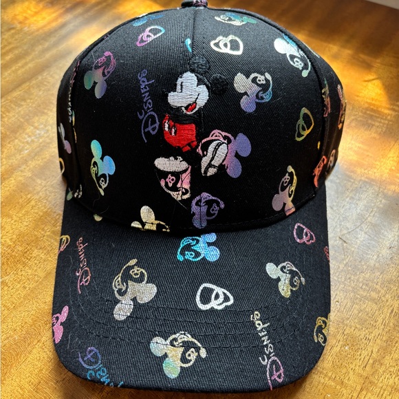 Disney Mickey Mouse Patterned Caps - Beige and Black - Picture 4 of 4
